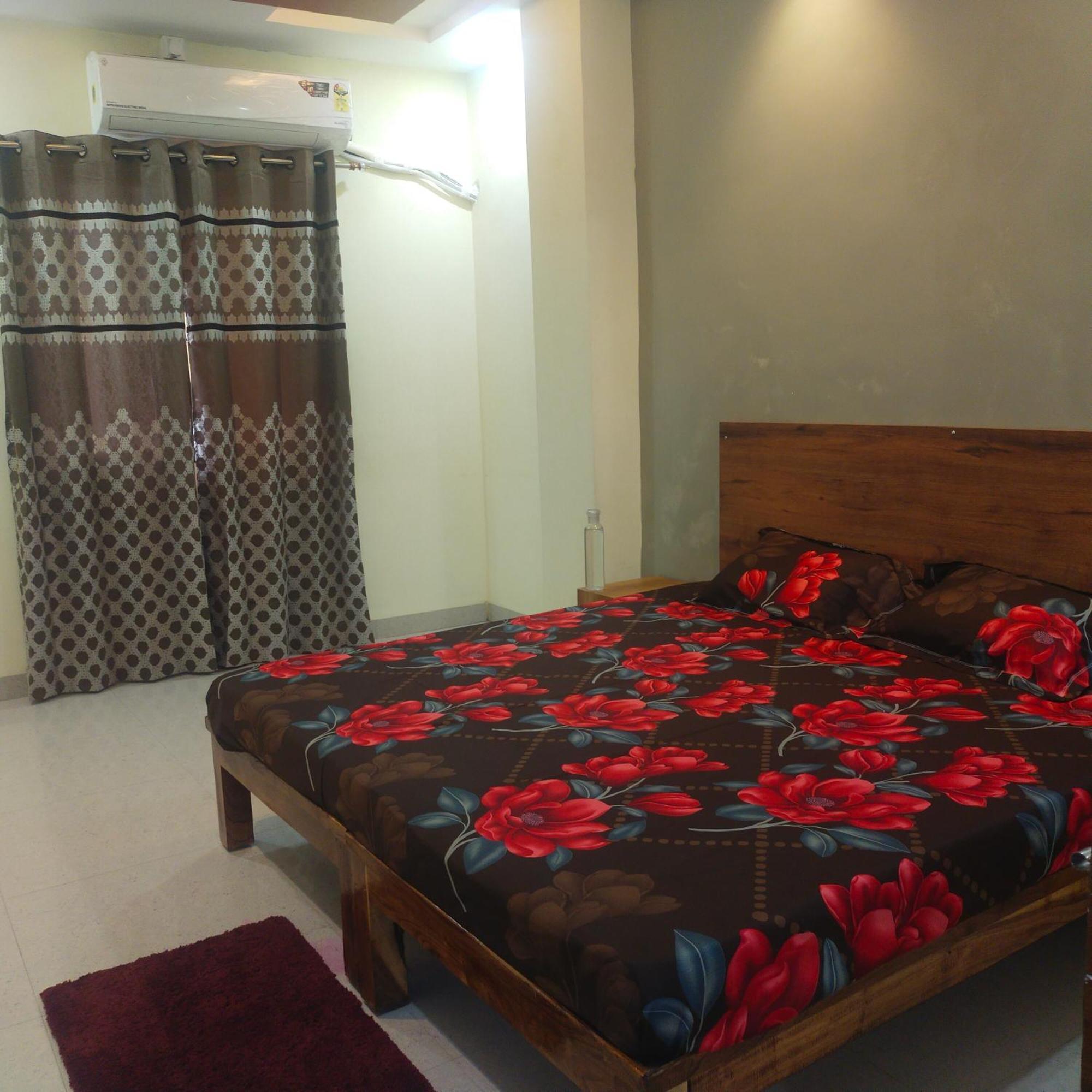 אויאיין Anant Home Stay מראה חיצוני תמונה