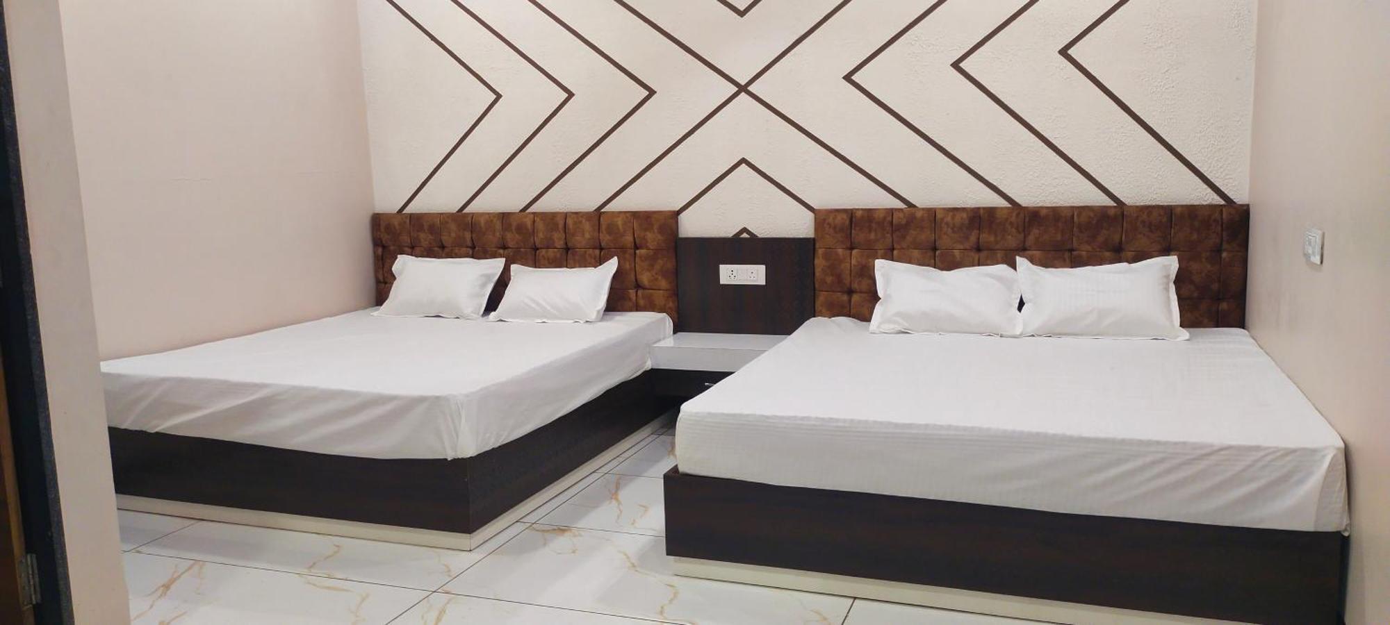 אויאיין Anant Home Stay מראה חיצוני תמונה