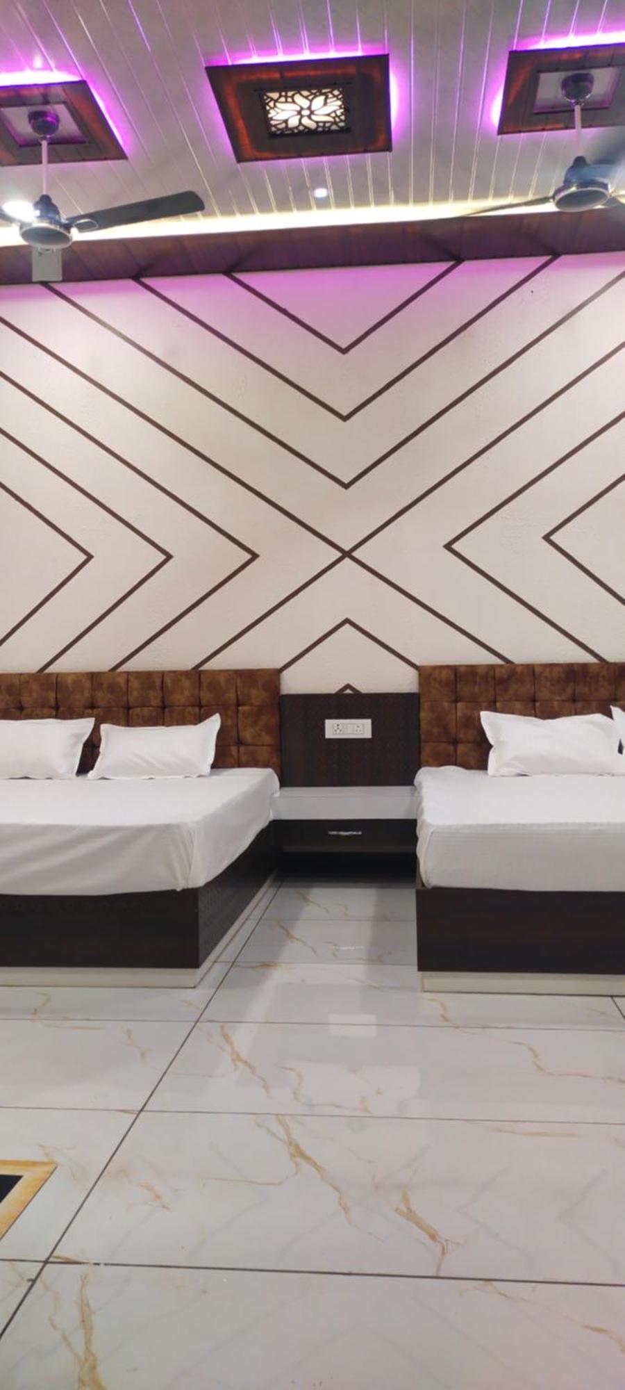 אויאיין Anant Home Stay חדר תמונה