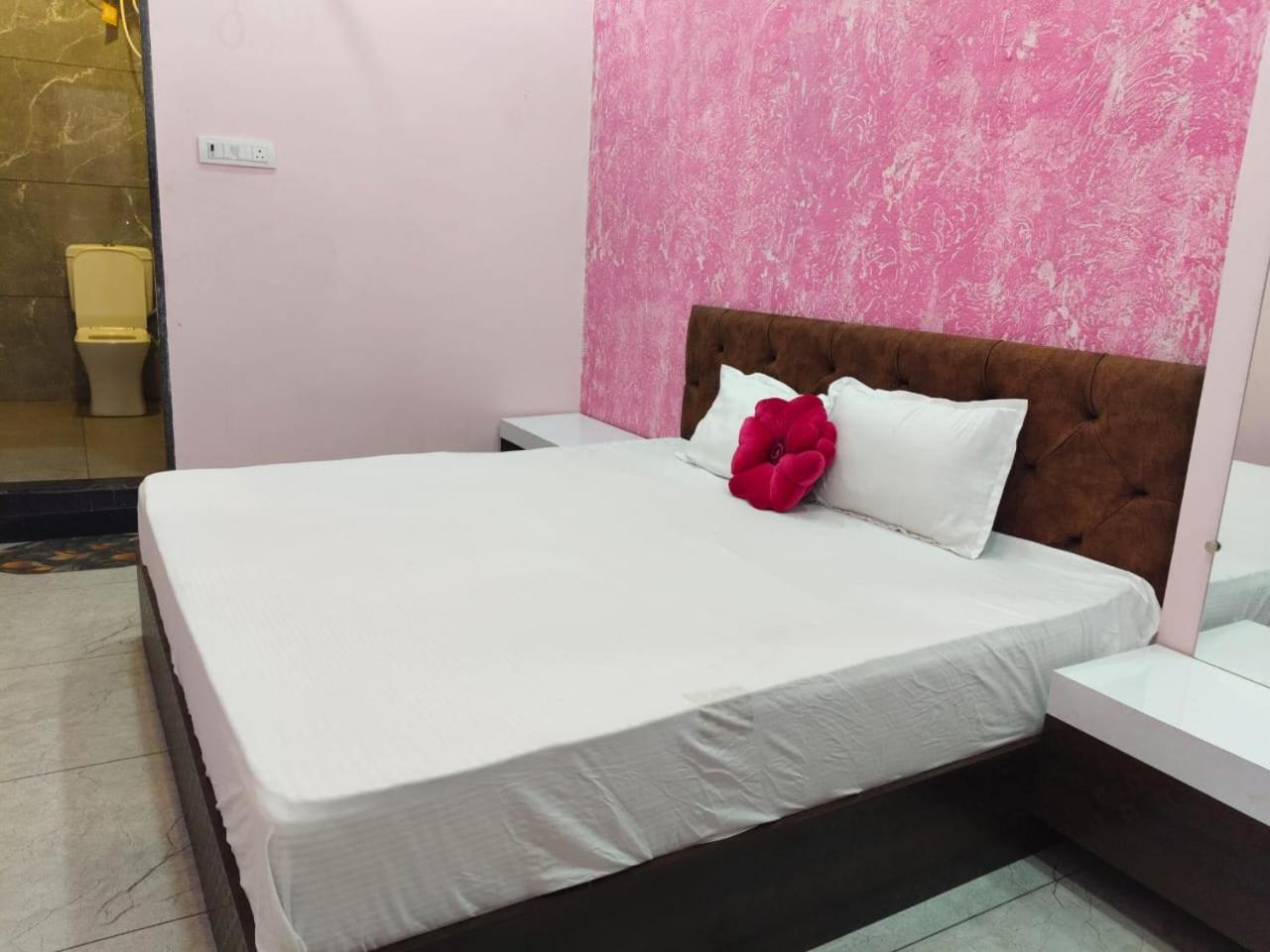 אויאיין Anant Home Stay חדר תמונה